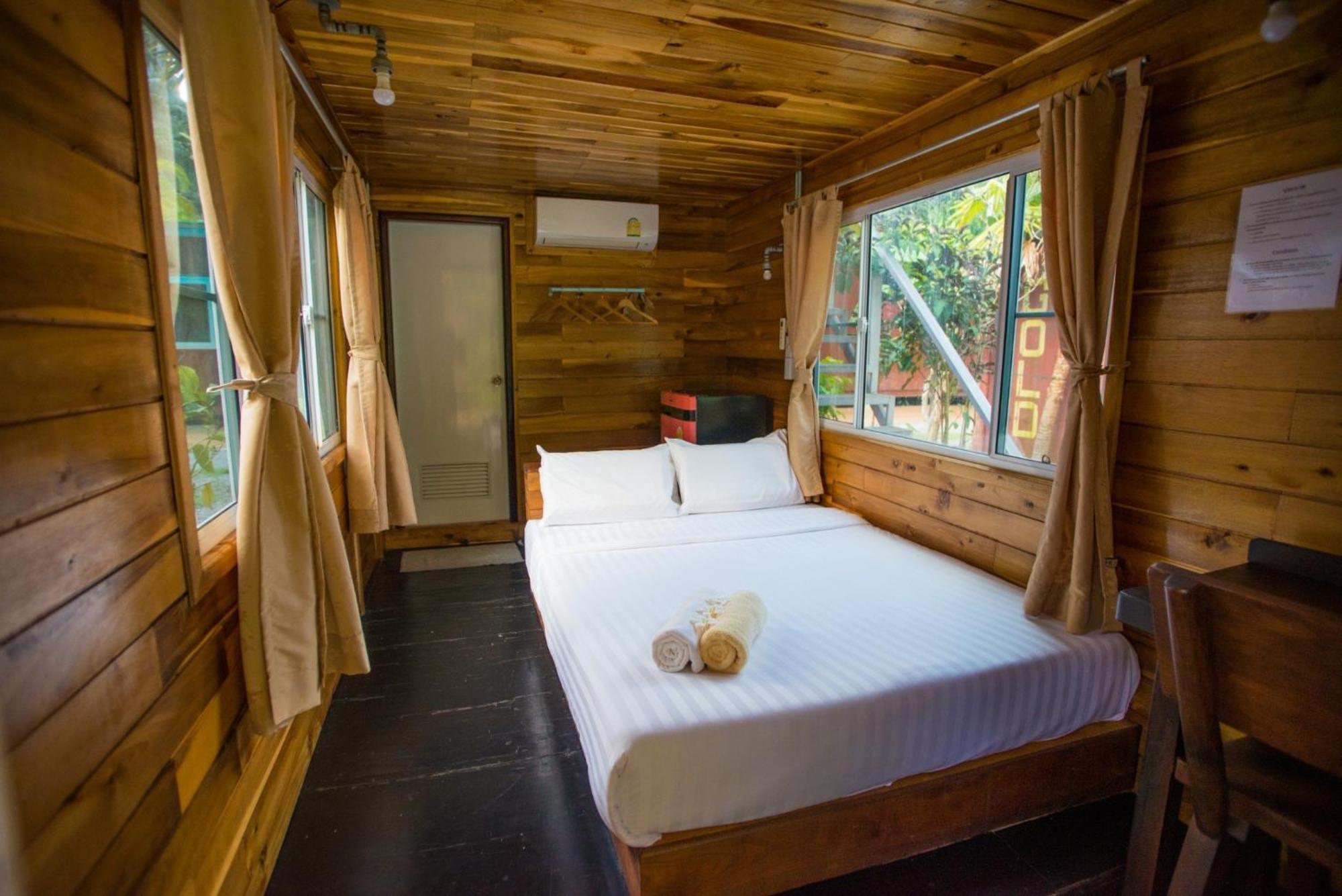 营地 The Camper Khao Sok Ban Bang Bon
