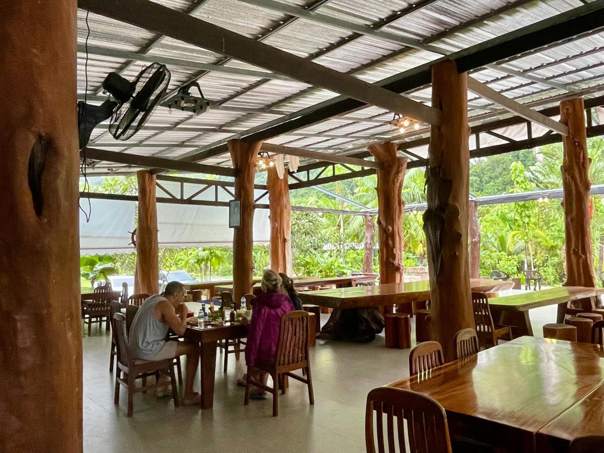 营地 The Camper Khao Sok